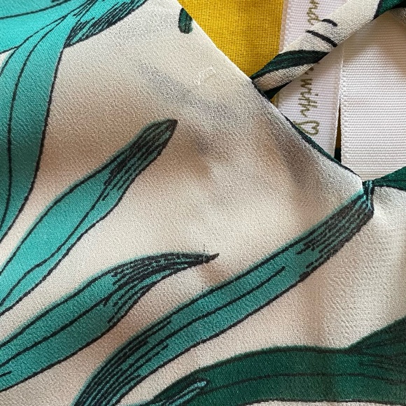 Cool, Strappy Japna Tank Top - Picture 8 of 9